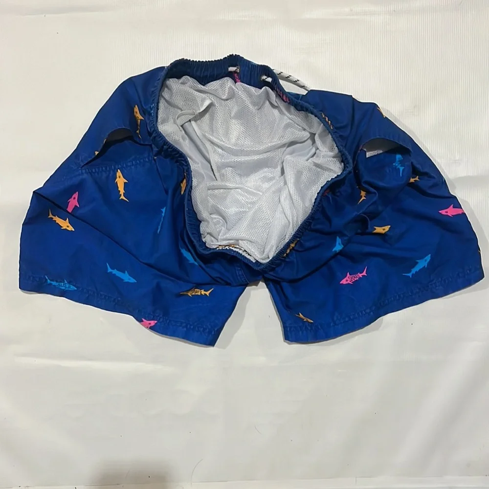 Maamgic shark swim trunks sz LG - Picture 6 of 6